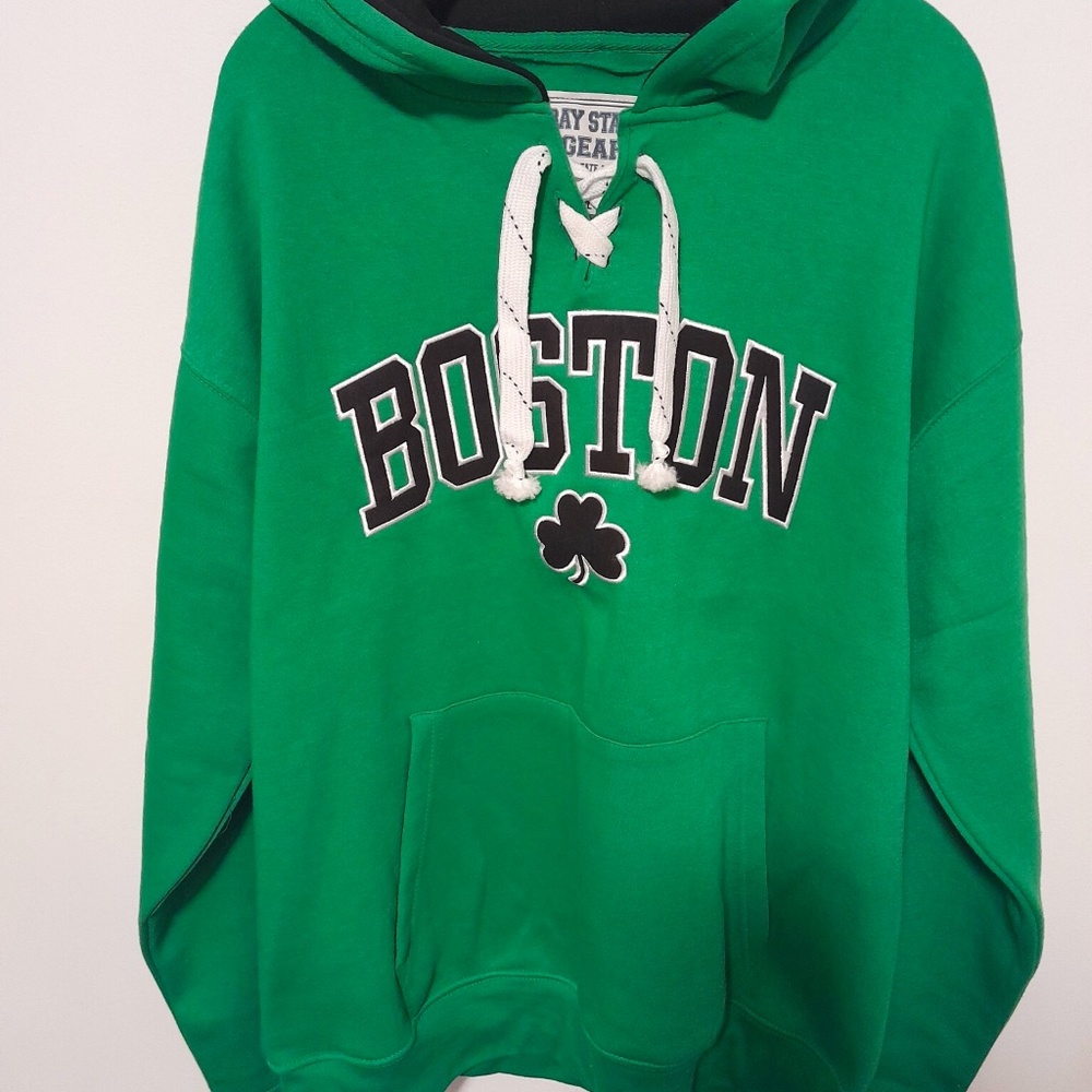 Boston Hoodie Size M